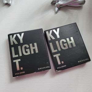 KYLIE ILUMINATING POWDER CHEERS DARLING